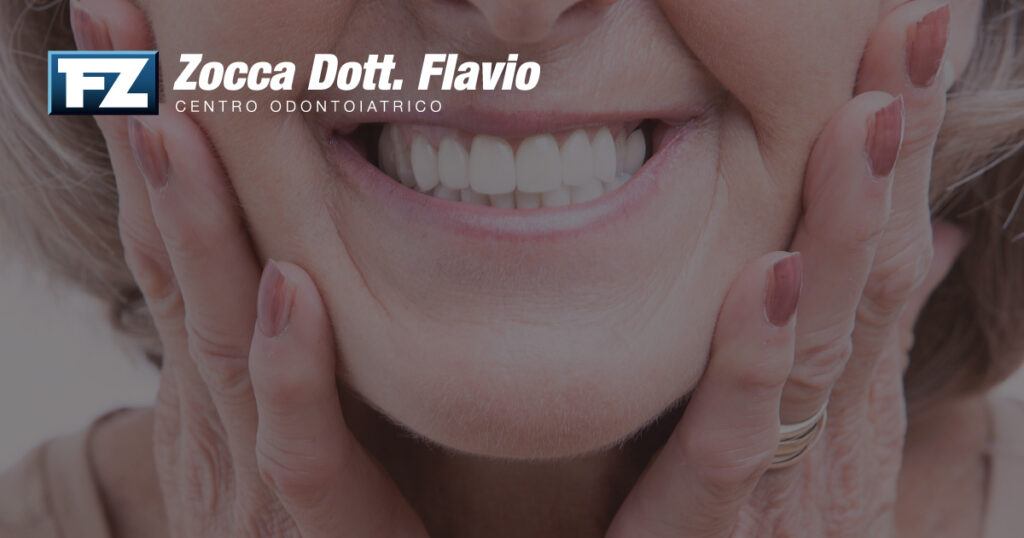 Protesi Dentali Moderne: Fisse, Mobili o Implantologia? La Guida alla Scelta 1 Protesi Dentali Moderne: Fisse, Mobili o Implantologia? La Guida alla Scelta